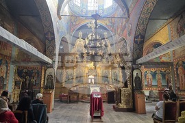 Ловеч - храм „Света Троица” - Ловчански митрополит Гавриил - служба