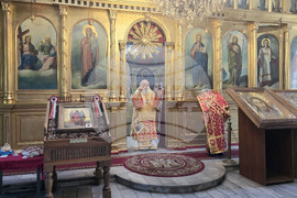Ловеч - храм „Света Троица” - Ловчански митрополит Гавриил - служба