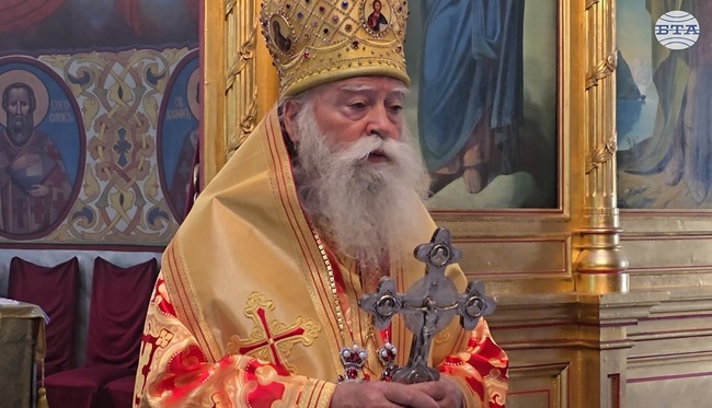 Най-големите заповеди са да възлюбиш Господа, Бога твоего, и ближния като себе си, каза Ловчанският митрополит Гавриил