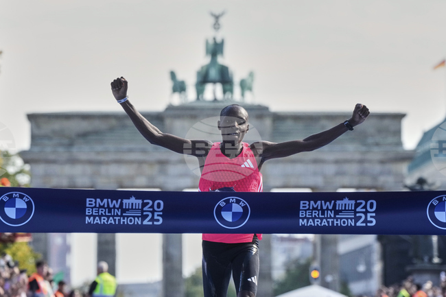 Кениецът Сабастиан Сауе спечели Берлинския маратон с най-добро време за годината