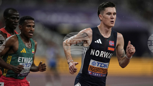 Олимпийският шампион Якоб Ингебригтсен направи операция на ахилесово сухожилие