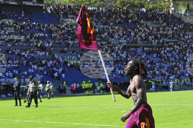 ПСЖ се интересува от халфа на Рома Ману Коне