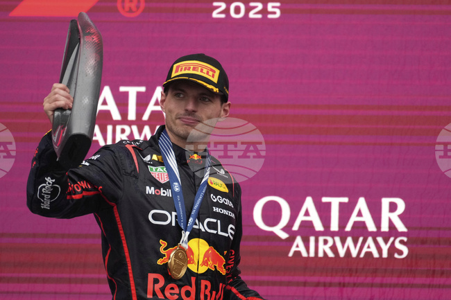 Ферстапен след победата в Баку: "Вижда се светлина в края на тунела"