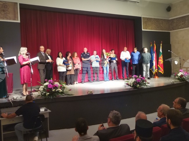 Tsaribrod Marks Municipal Holiday with Ceremony and Cultural Events