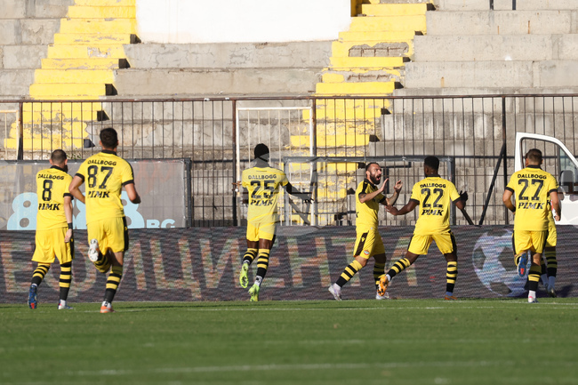 Четирима футболисти на Ботев (Пловдив) са с травми, Габриел Нога претърпя операция