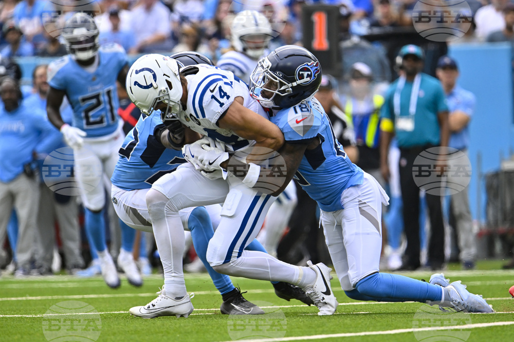 Colts Titans Football