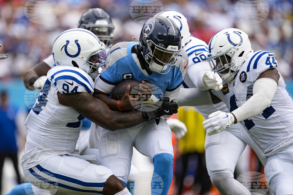 Colts Titans Football