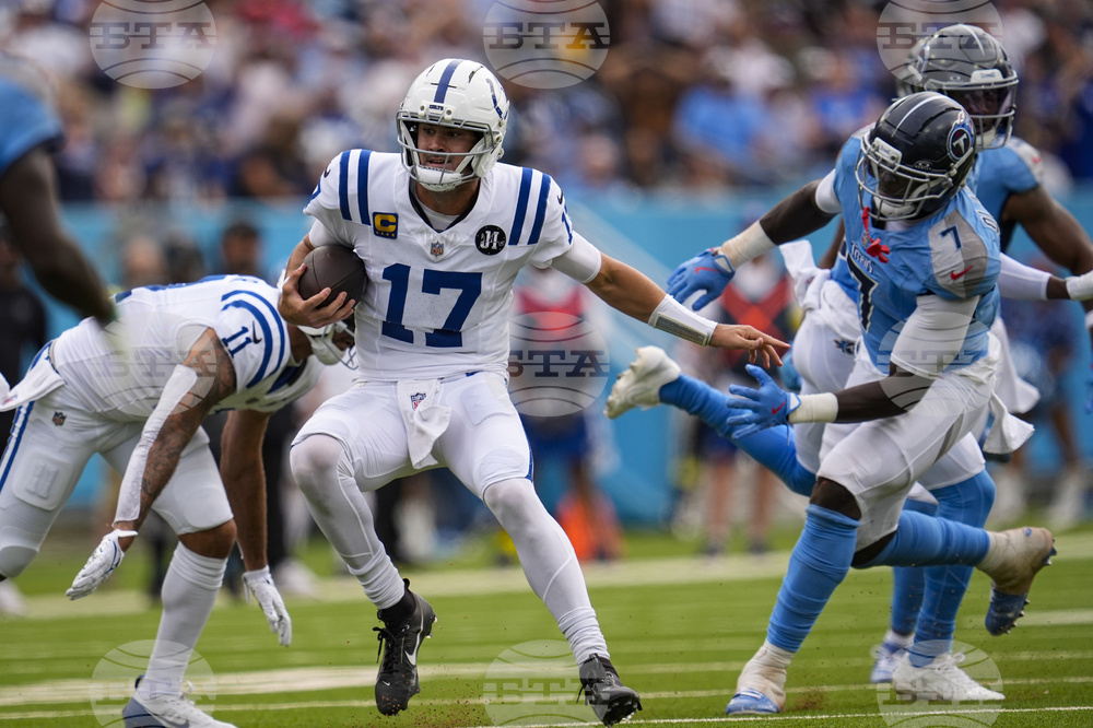 Colts Titans Football