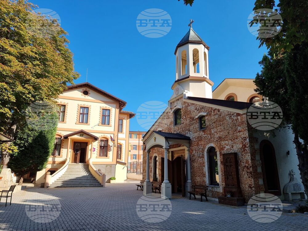 Варна - Нарине Назарян - посещение