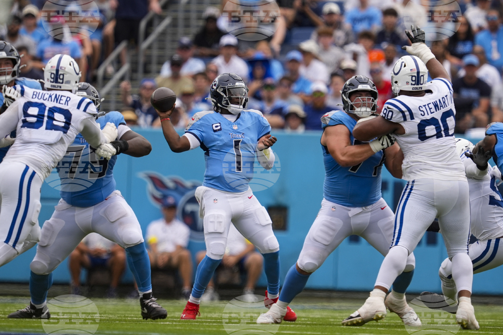 Colts Titans Football