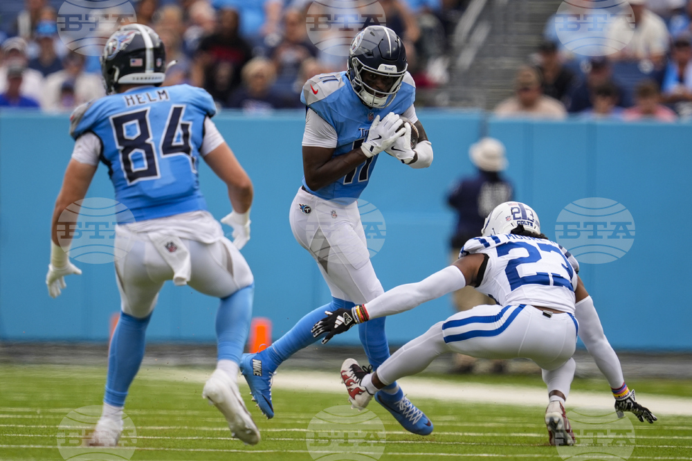 Colts Titans Football