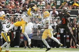 APTOPIX Packers Browns Football