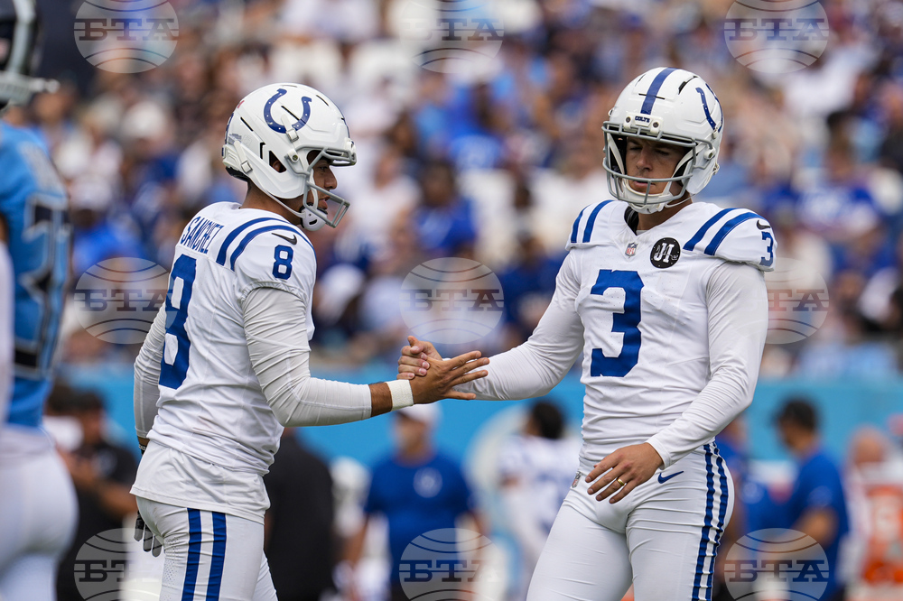 Colts Titans Football