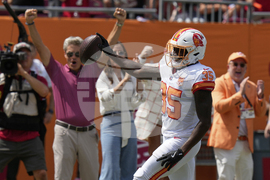 Jets Buccaneers Football