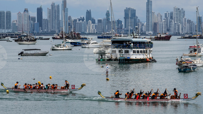 Китай е "много недоволен" от разрушаването на паметник в Панама 