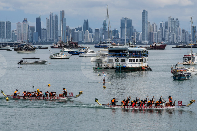 Китай е "много недоволен" от разрушаването на паметник в Панама 
