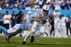 Colts Titans Football