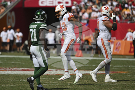 Jets Buccaneers Football