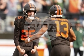 APTOPIX Packers Browns Football