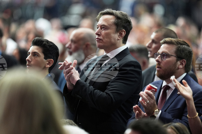 Състоянието на Илон Мъск достигна 500 млрд. долара по изчисления на Форбс