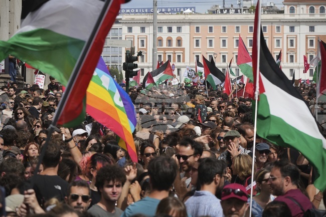 Стачка в знак на солидарност с Газа в Италия доведе до смущения в цялата страна