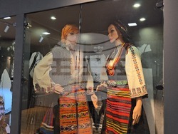 Ловеч - музей - нова зала - етнография