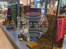 Ловеч - музей - нова зала - етнография