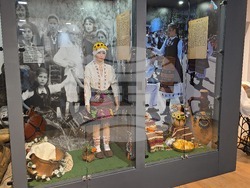 Ловеч - музей - нова зала - етнография