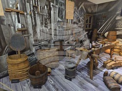 Ловеч - музей - нова зала - етнография