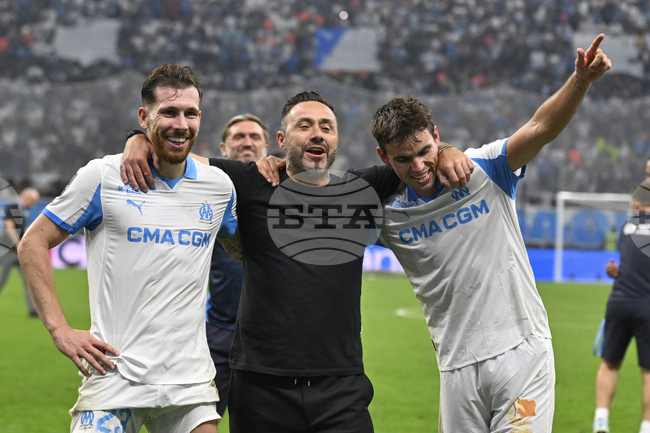 Наставникът на Олимпик Марсилия Роберто Де Дзерби подчерта, че отборът му трябва да продължи да набира инерция