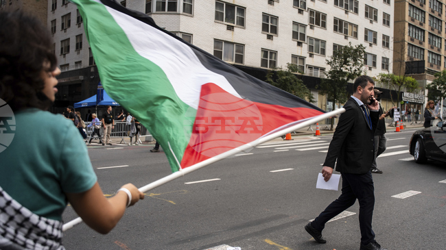 Осем страни с мюсюлманско мнозинство осъдиха новата поземлена политика на Израел за Западния бряг