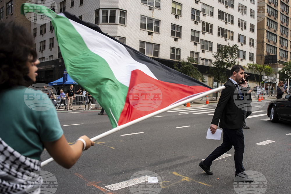 Осем страни с мюсюлманско мнозинство осъдиха новата поземлена политика на Израел за Западния бряг