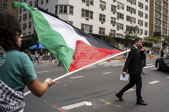 Осем страни с мюсюлманско мнозинство осъдиха новата поземлена политика на Израел за Западния бряг