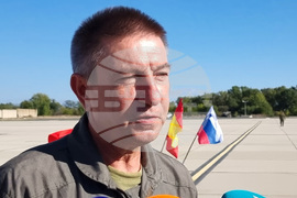 Aвиобаза "Безмер" - Военновъздушни сили - учение