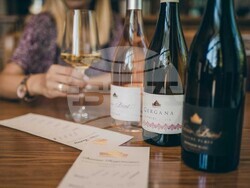 Село Царев Брод - Винарска изба Царев брод