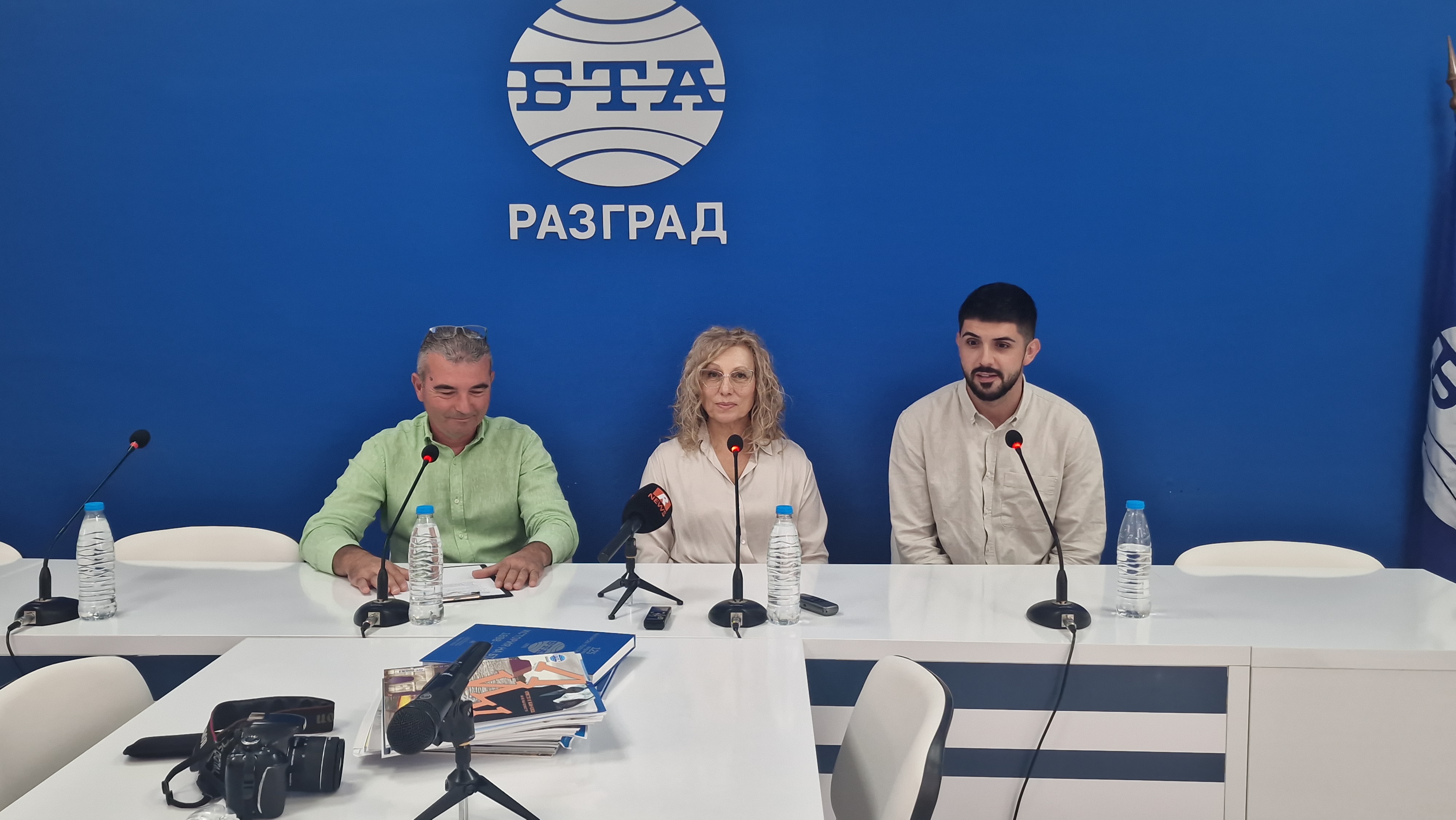 Представяне на програмата на юбилейния концерт „70 години Музикална школа „Илия Бърнев“ при НЧ "Развитие 1869"