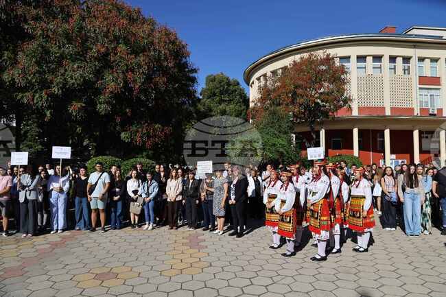 Над 600 първокурсници прекрачиха прага на Университета по хранителни технологии в Пловдив 