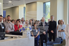 Нова болница - освещаване