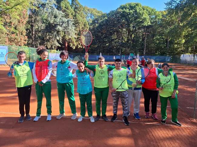 Община Стара Загора: Атлети от Дневния център „Св. св. Козма и Дамян“ с медали от първенство по тенис за хора с интелектуални затруднения