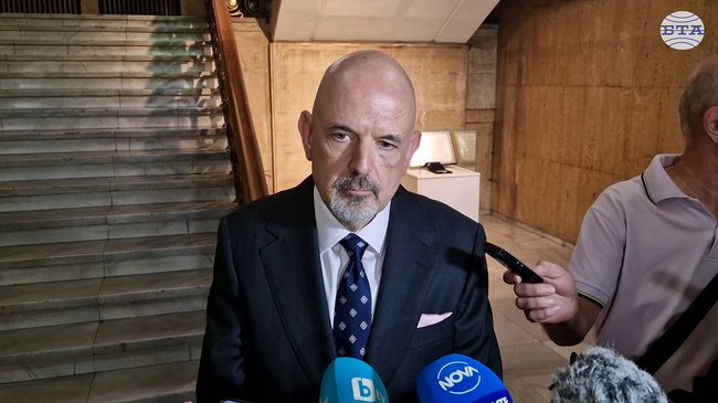 Работим изключително интензивно по подготовката за обмяна на левове в евро, каза членът на Управителния съвет на БНБ Илия Лингорски