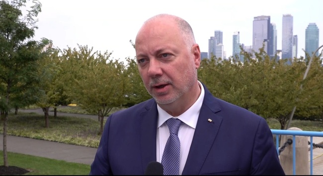 Bulgaria to Join EU's Decisions on Termination of Contracts for Use, Transit of Russian Gas - PM Zhelyazkov