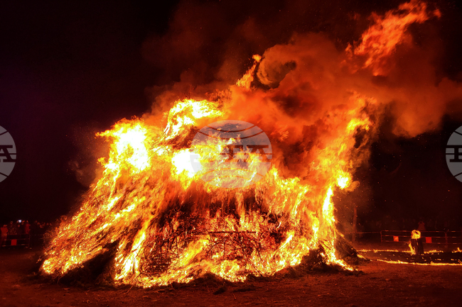 С кукерски групи и нестинари Самоков ще отбележи Сирни заговезни