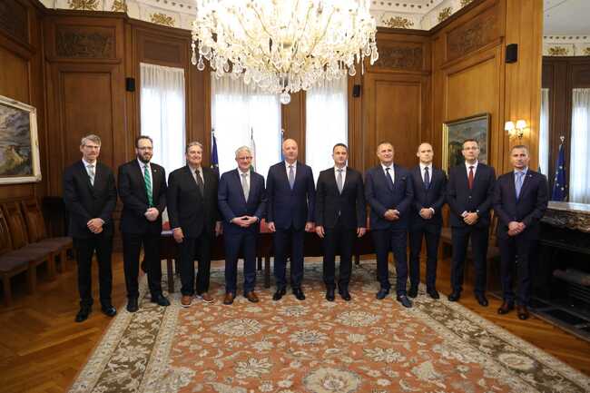 Премиерът Желязков: Подписването за прочуването на редкоземни метали е изключително важно за развитието на българската минна индустрия