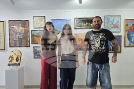 Ловеч - „Полетът на цветовете - млади гласове в изкуството“ - изложба