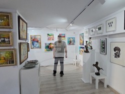 Ловеч - „Полетът на цветовете - млади гласове в изкуството“ - изложба