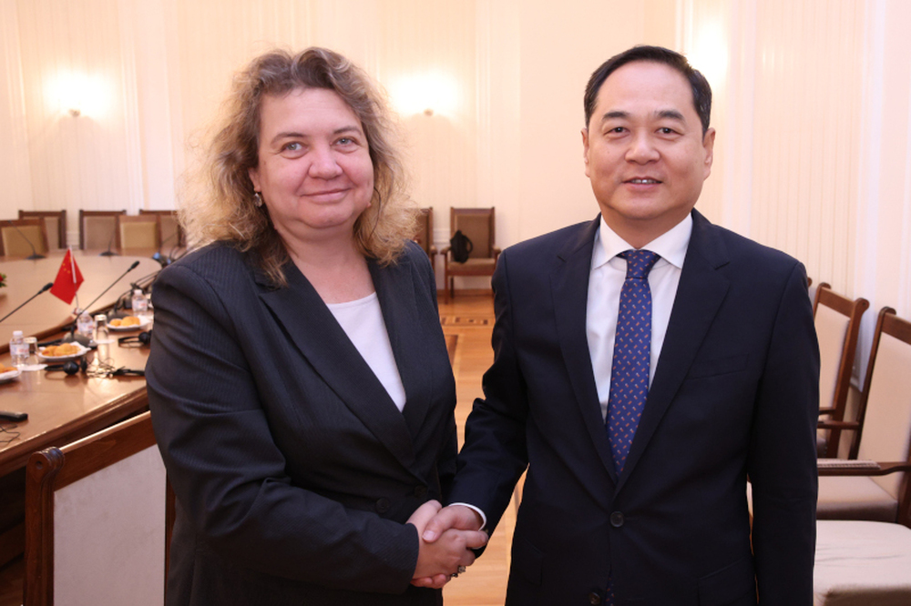 Parliament Chair Kiselova Meets with Delegation of Chinese People's Association for Friendship with Foreign Countries 