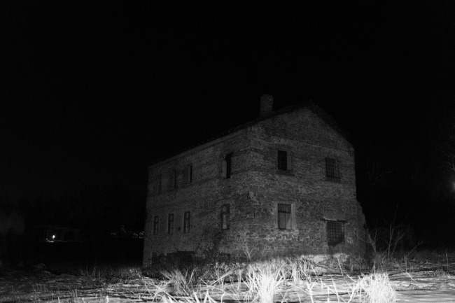 Фотографска академия BECA празнува пет години с изложбата „Караконджул“