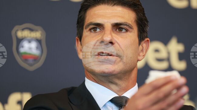 "Българският футбол има бъдеще, заедно с правителството ще дадем началото на нова стратегия", каза президентът на БФС Георги Иванов