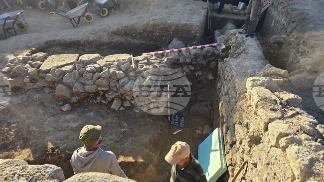 Антропологичен анализ разкрива мъж и жена с мулатски произход сред жителите на античния град Хераклея Синтика