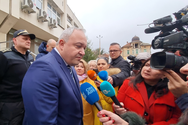 Ще направим всичко възможно, с наличните сили, максимално добре да уплътним границата, каза министър Иван Демерджиев
